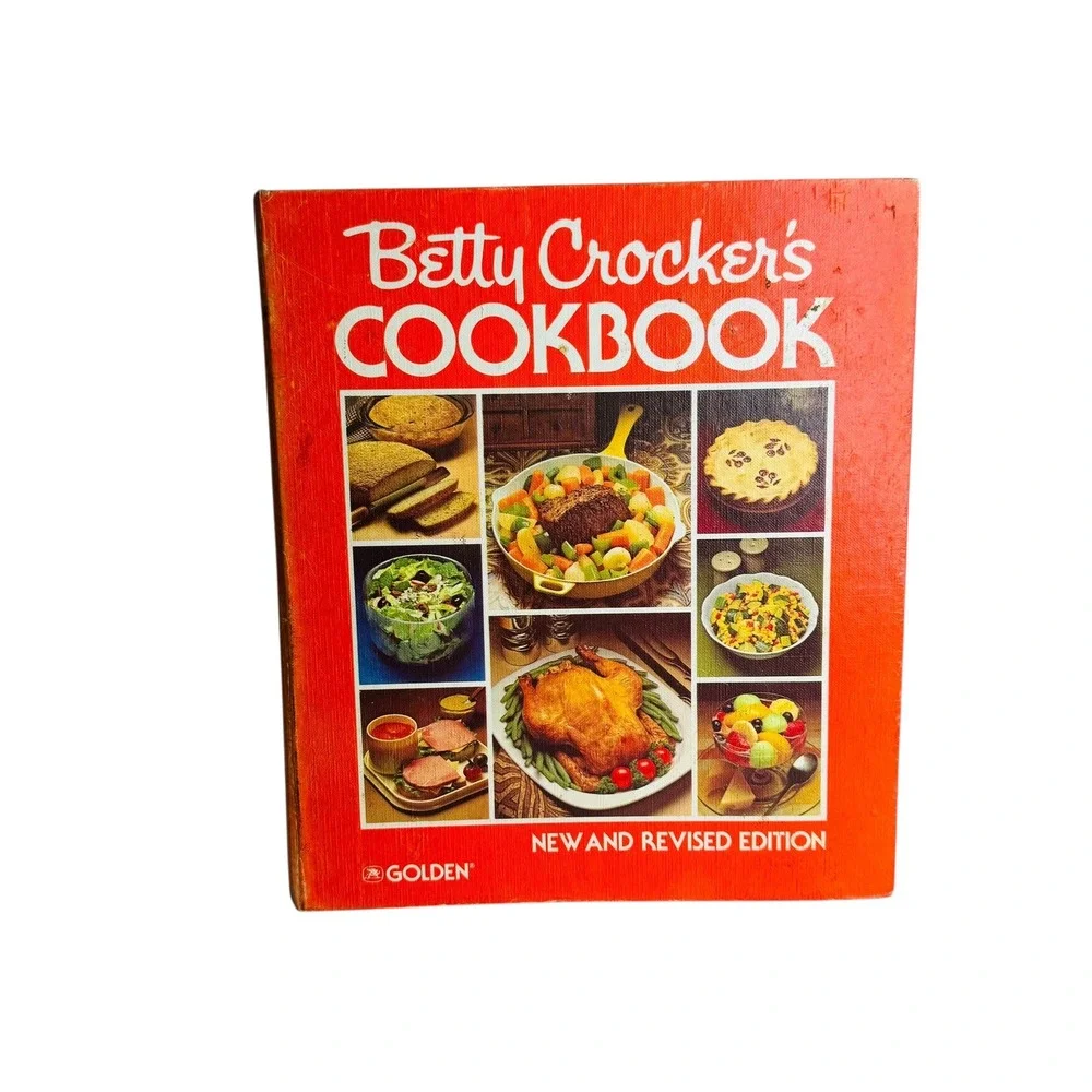 Betty Crockers Cookbook New and Revised Edition Vtg 5 Ring‎ bound Recipe Book
